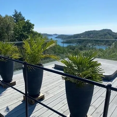 Secluded With A View And Ball Court Farsund