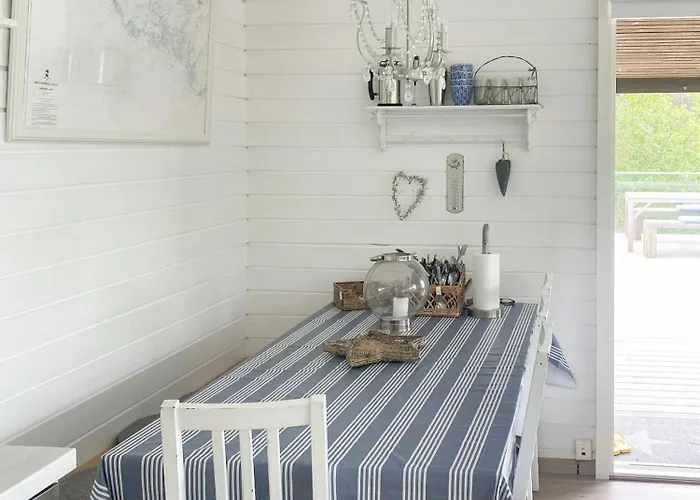Semesterbostad Secluded With A View And Ball Court *